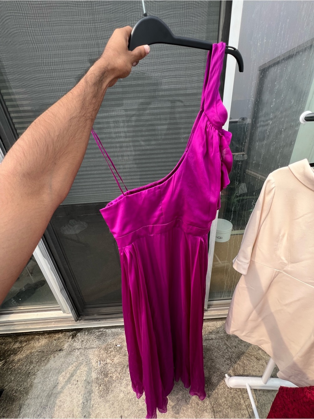 Carmen Marc Valvo One-Shoulder Fuchsia Cocktail Dress